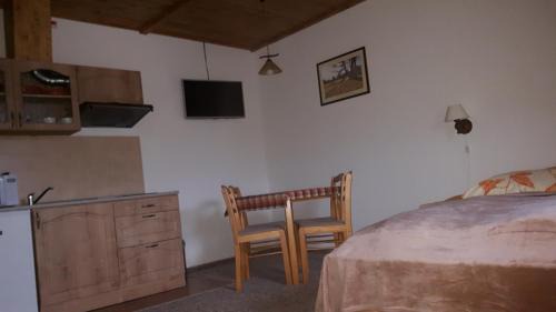 King Studio with Sofa Bed