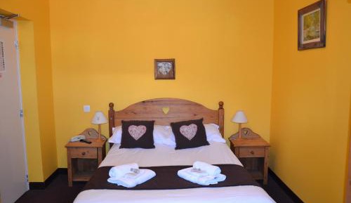 Double Room with Private External Toilet and Bathroom