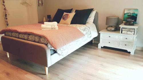 Standard Double Room with Shared Bathroom