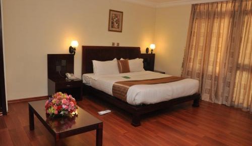 Deluxe King Room