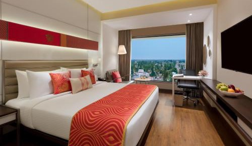 Deluxe King Room (20% Spa and 20% F&B)