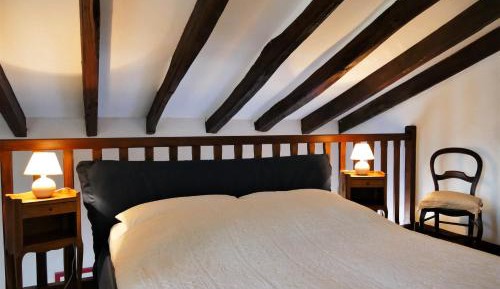 Apartment with Garden View