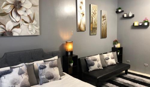 Apartment with Pool View 