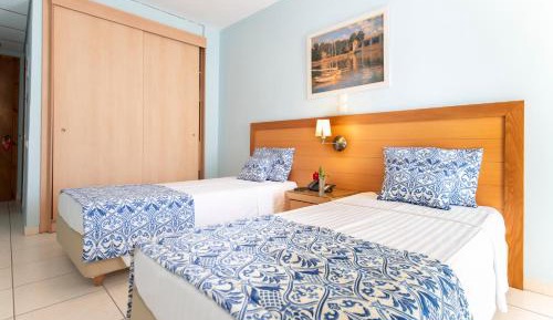 Twin Room with Mountain View