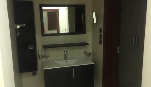 Deluxe Room (2 Adults + 1 Child)