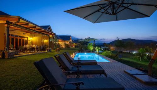 Kambaku River House - Full River view