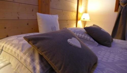 Double Room with Mountain View