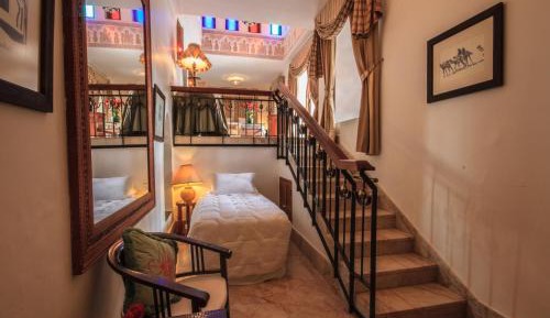 Yasmine Suite