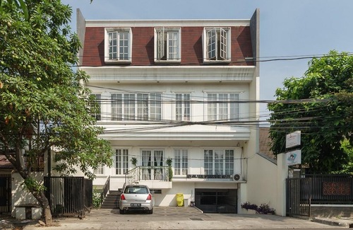 Pancoran Hotel | RedDoorz Syariah Plus Near Pancoran 2