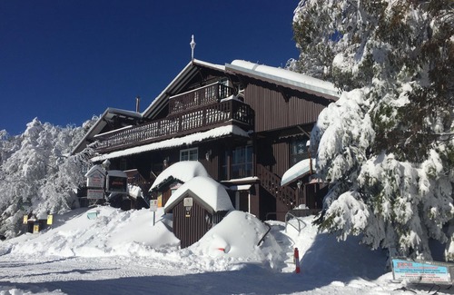 Falls Creek Hotel | Karelia Alpine Lodge