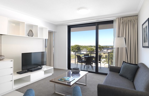 Mackay Hotel | Oaks Mackay Carlyle Suites