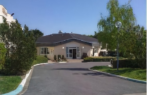 Chalons-en-Champagne Hotel | Ibis Chalons en Champagne