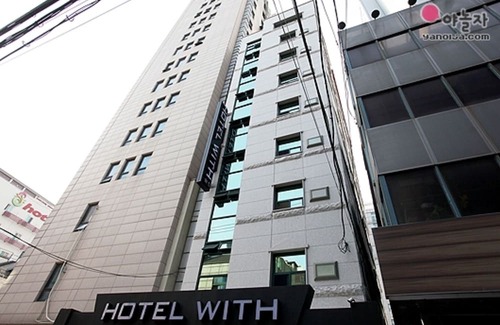 Daeheung-dong Hotel | Sinchon with