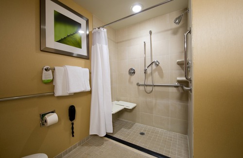 Northeast Mississauga Hotel | Courtyard by Marriott Mississauga-Airport Corporate Centre West