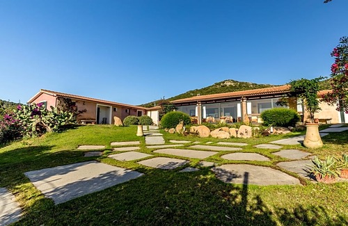 Loiri Porto San Paolo Hotel | Borgo di Campagna