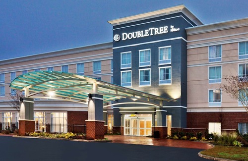 Dothan Hotel | DoubleTree by Hilton Dothan, Al