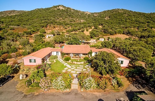 Loiri Porto San Paolo Hotel | Borgo di Campagna