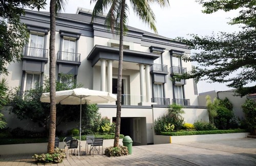 Grogol Utara Hotel | Home 899 Patal Senayan
