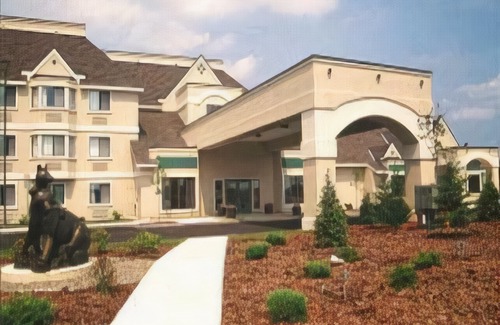 Orono Hotel | Black Bear Inn and Conference Center