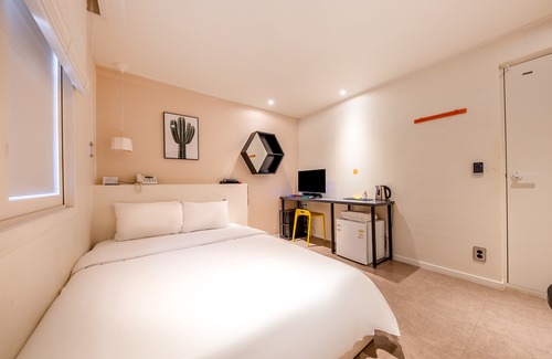 Dong-gu Hotel | Daejeon Yongjeon Hotel Ben
