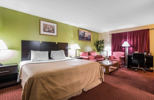 East Haven  Rutland County Hotel | Rodeway Inn Rutland