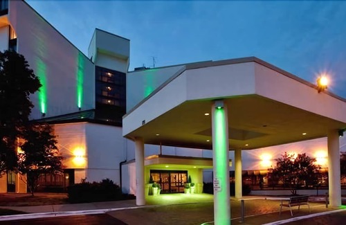 North Chesterfield Hotel | DoubleTree by Hilton Hotel Richmond - Midlothian