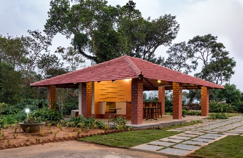 Virarajendrapet Hotel | Magnolia Estates & Resorts