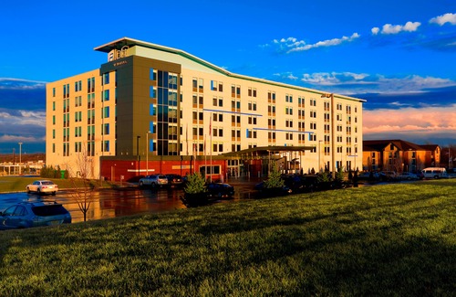 Mount Laurel Hotel | Aloft Mount Laurel