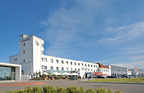 Boeblingen Hotel | V8 Hotel Classic Motorworld Region Stuttgart