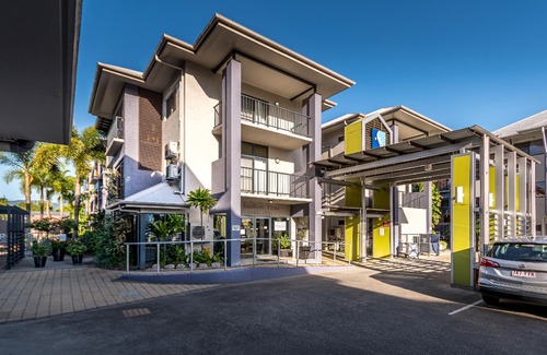 Cairns Hotel | Southern Cross Atrium Apartments