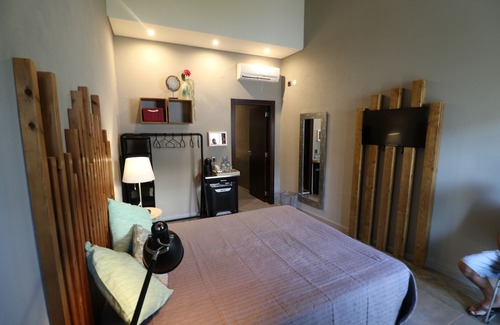 Patroves Hotel | Lost & Found - Guesthouse & Suites