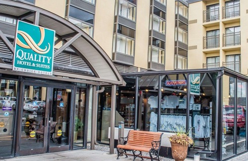 Downtown Niagara Falls Hotel | Quality Hotel & Suites at The Falls