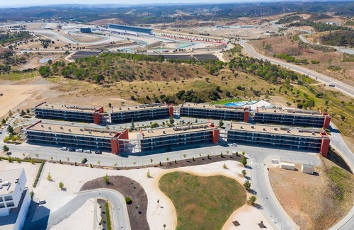 Barracao Hotel | Algarve Race Resort Apartments