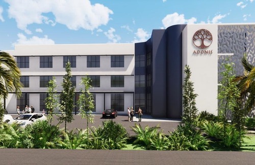 Maho Hotel | Adonis Cupecoy