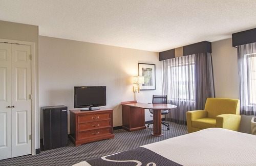 Dock Junction Hotel | Wingate by Wyndham Brunswick
