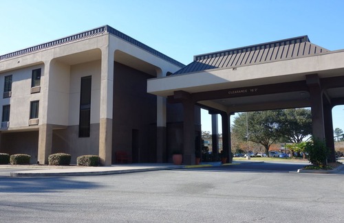 Dock Junction Hotel | Jameson Inn Brunswick Golden Isles