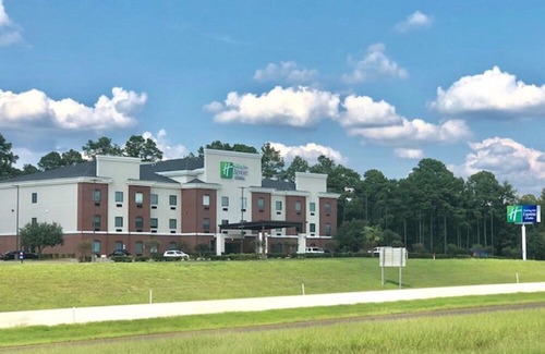 Longview Hotel | Holiday Inn Express and Suites Longview South I20, an Ihg Hotel