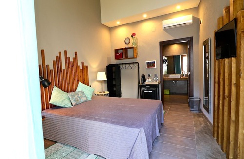 Patroves Hotel | Lost & Found - Guesthouse & Suites
