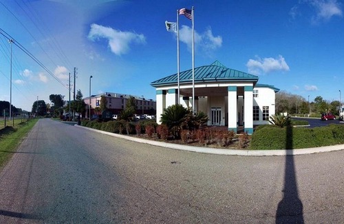 Chipley Hotel | Quality Inn Chipley I-10 at Exit 120