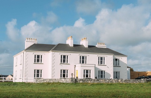 Spanish Point Hotel | Spanish Point House