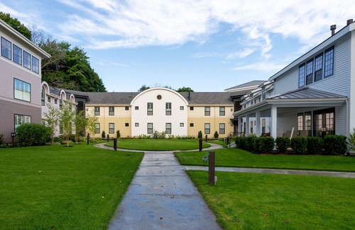 Rowley Hotel | Briar Barn Inn