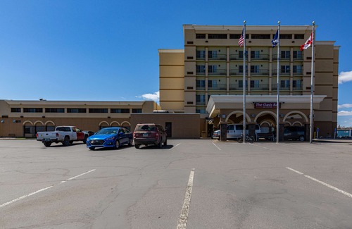 Minot Hotel | Clarion Hotel Convention Center