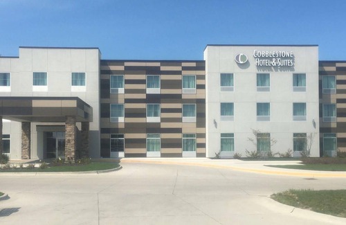 Jefferson Hotel | Cobblestone Hotel & Suites - Jefferson