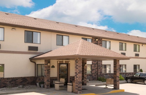 Mankato Hotel | Days Inn by Wyndham Mankato