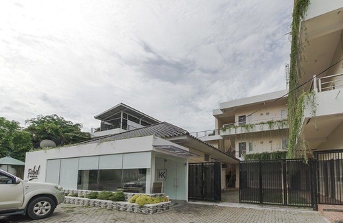 Palembang Hotel | RedDoorz Near Sriwijaya University Palembang 2