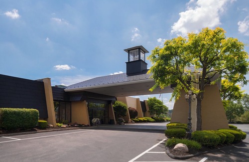 West Middlesex Hotel | Park Inn by Radisson Sharon