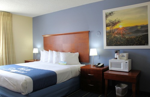 Gunnison Hotel | Days Inn & Suites by Wyndham Gunnison