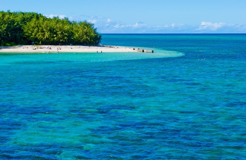 Holloways Beach Hotel | Cairns Beach Resort