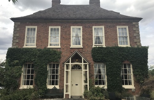 Quedgeley Hotel | Whitchurch Farm Guesthouse