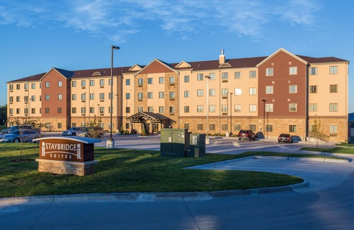 West Omaha Hotel | Staybridge Suites Omaha West, an Ihg Hotel